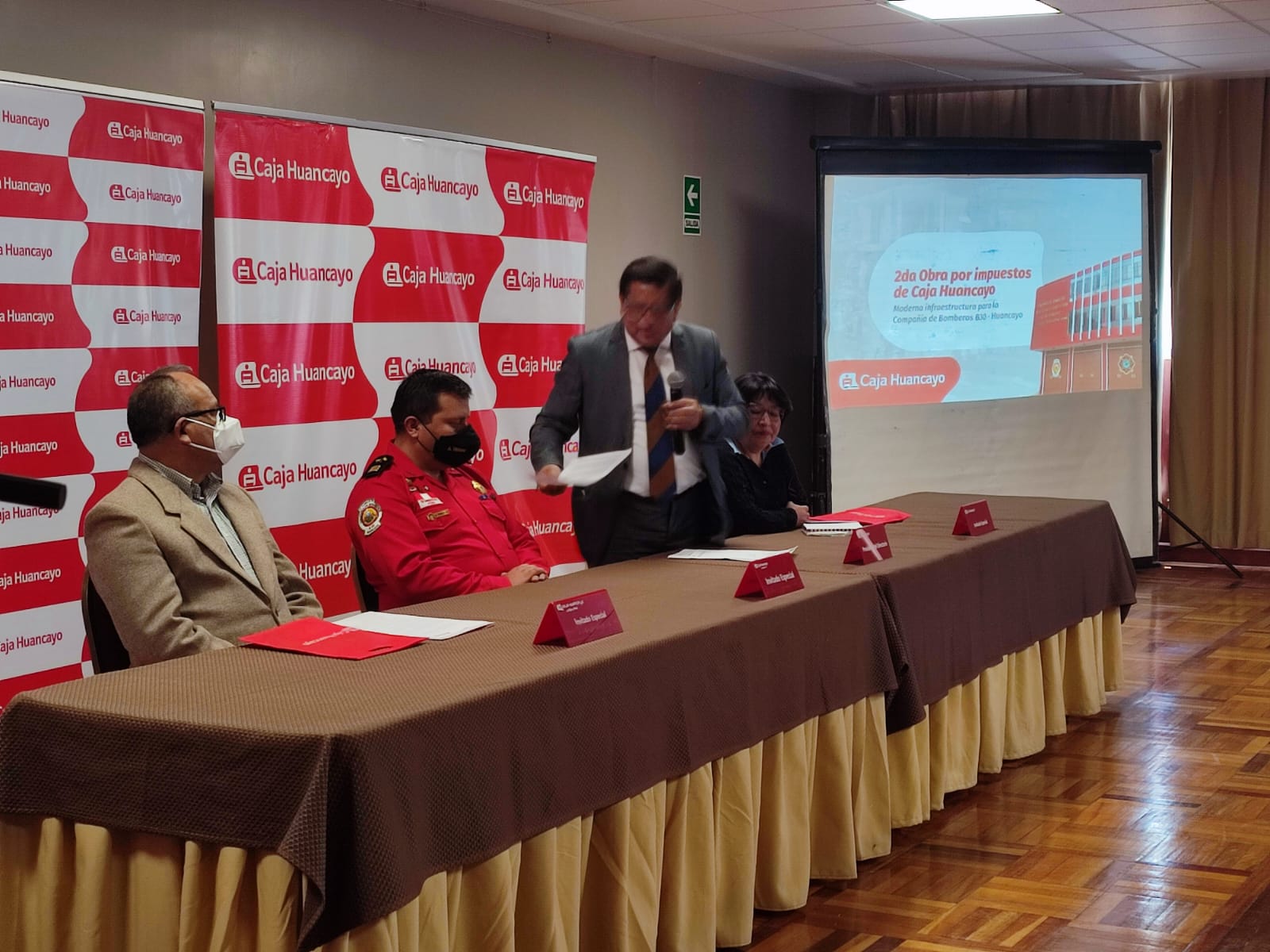 a09dd61c-c9f8-4ff6-b05c-9cc367e2d855